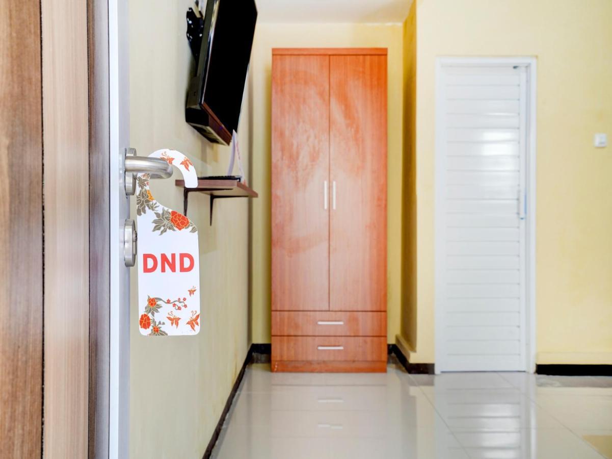 Oyo 90140 Nginep Yuuk Guest House Cirebon Luaran gambar